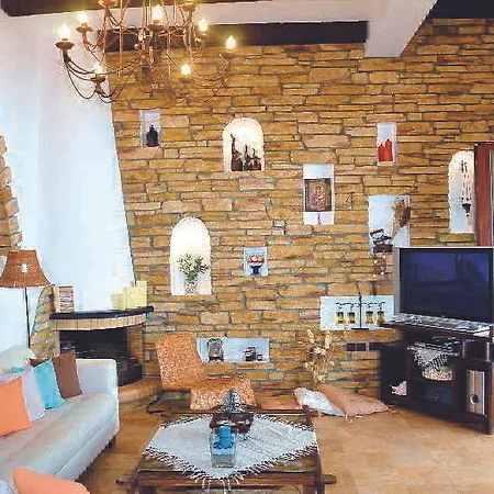 Haraki Villas Charaki