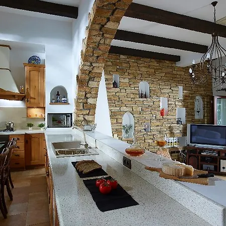 Haraki Villas * Charaki