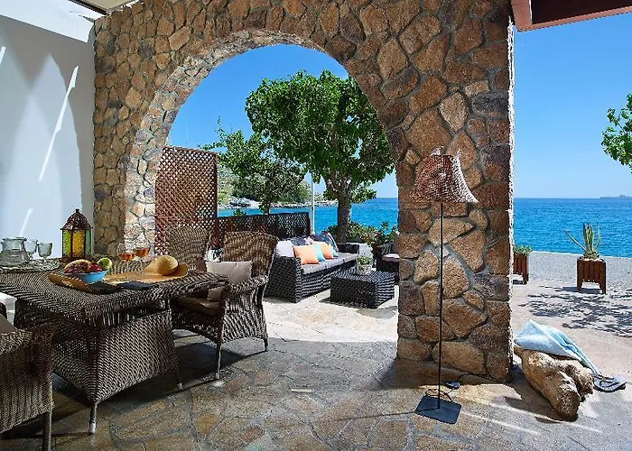 Вилла Haraki Villas *